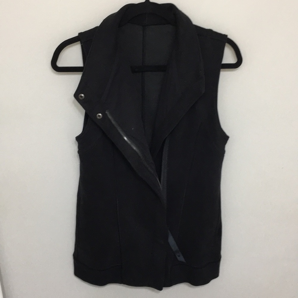 Lululemon Vest